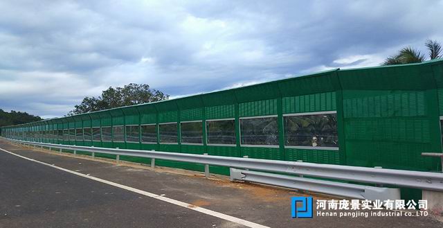 声屏障吸声材料.jpg